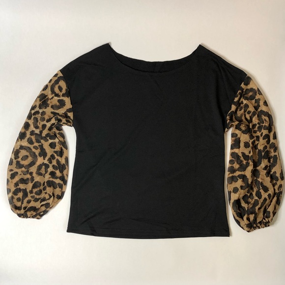 Wide neck Leopard Chiffon top. - Picture 5 of 8